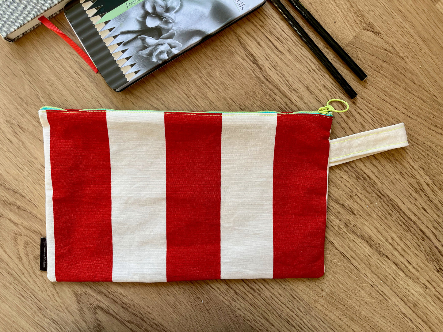 Red-white stripe cotton pouch