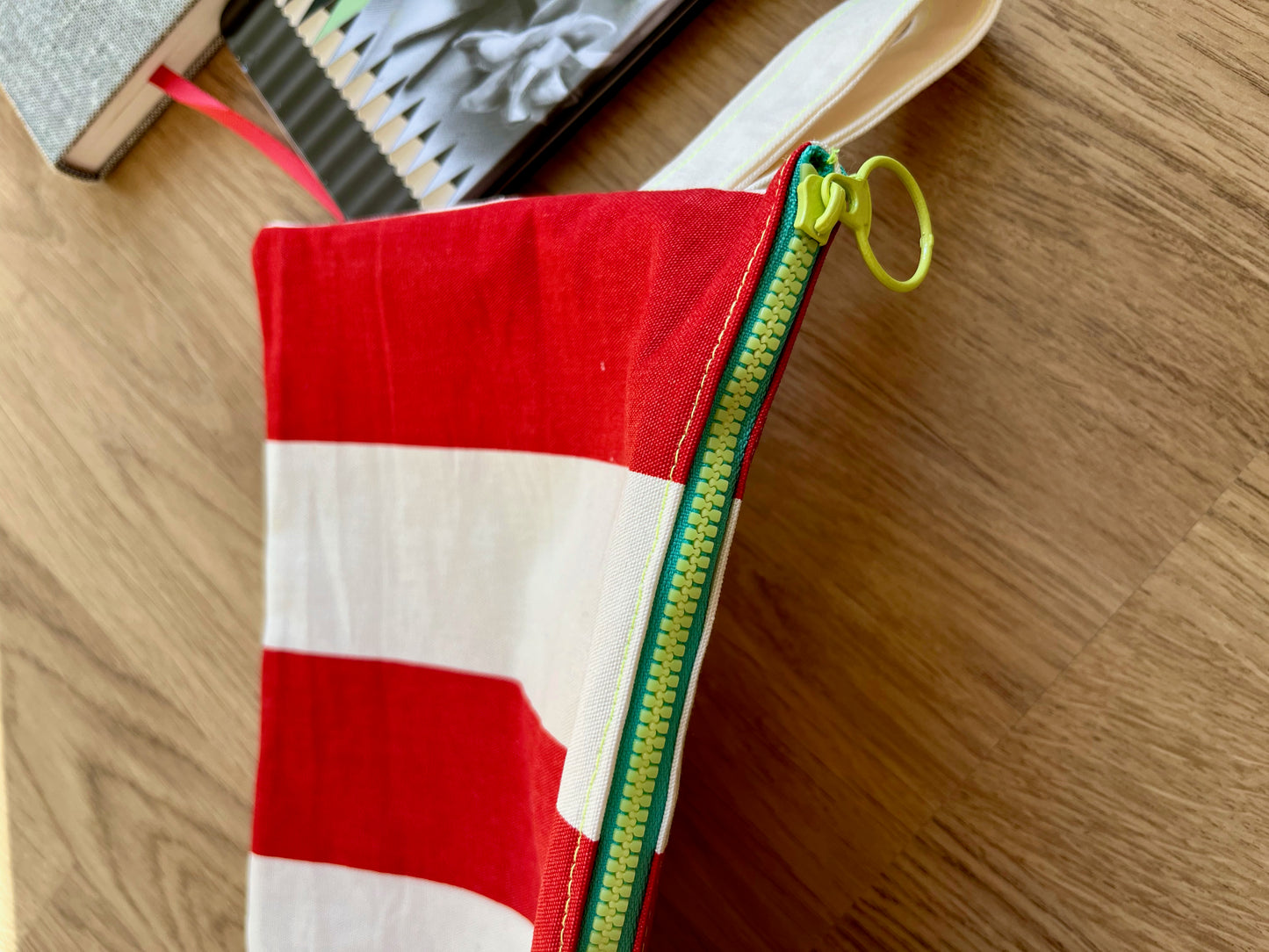 Red-white stripe cotton pouch