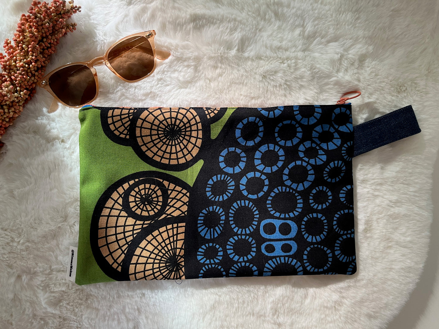 Circles cotton pouch